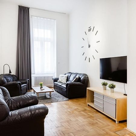 Elegant Apartment In Super Central Location Budapesta Exterior foto