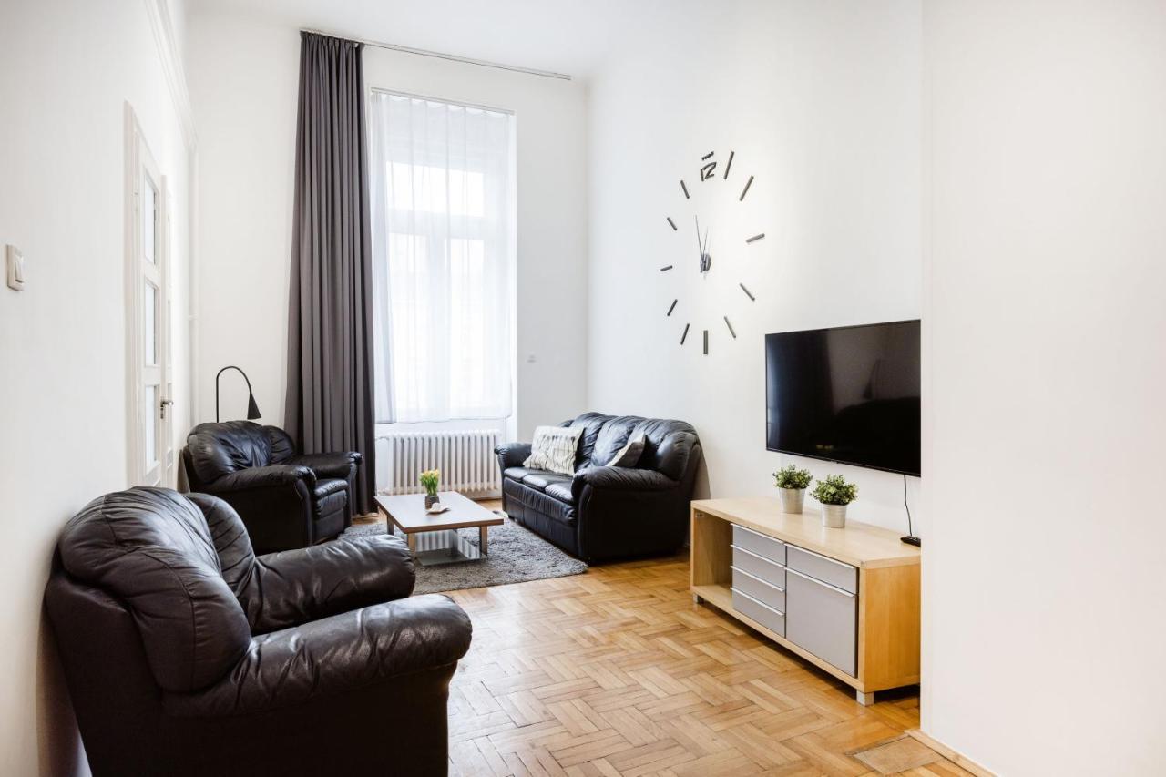Elegant Apartment In Super Central Location Budapesta Exterior foto